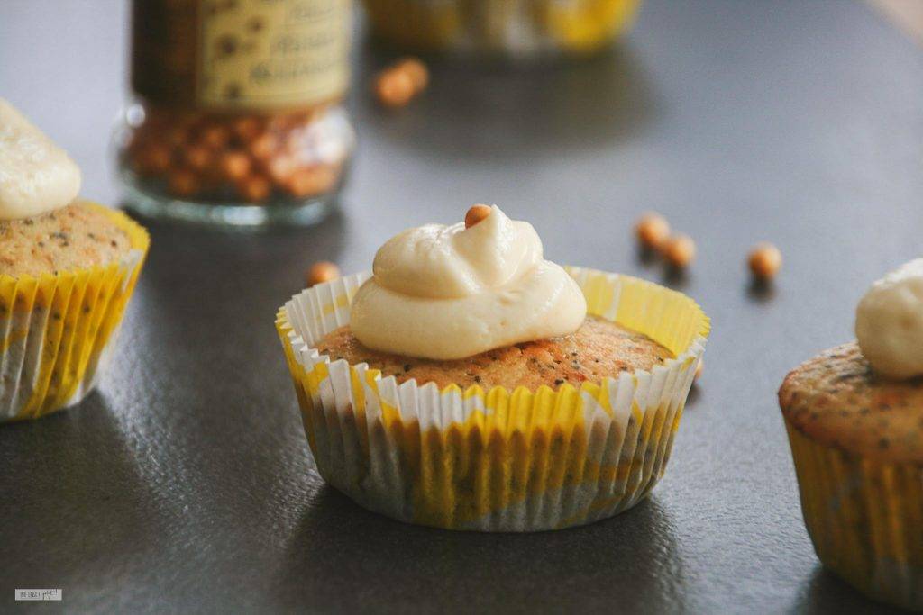 Lemon-Poppyseed-Cupcakes oder Zitronen-Mohn Törtchen