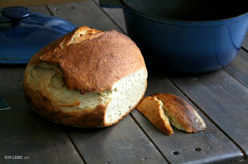 Angeschnittenes Bananenbrot