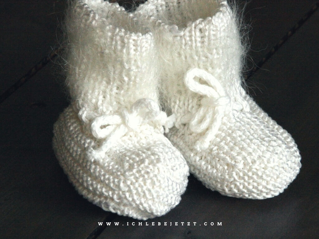 Gestrickte Babyschühchen