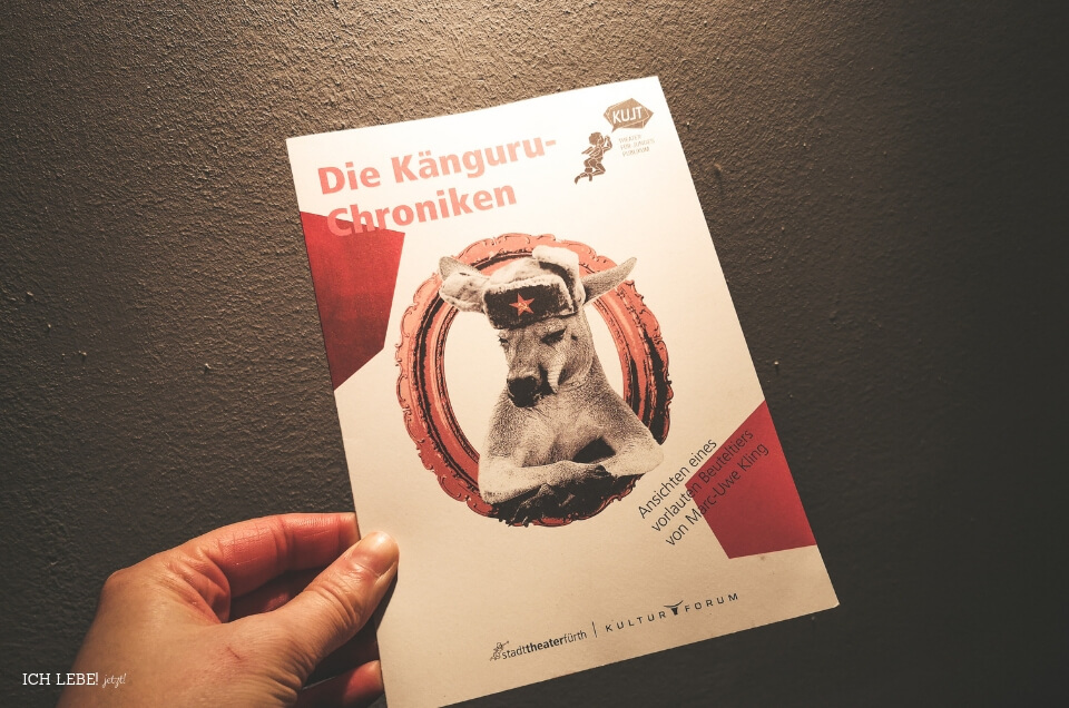 Theaterflyer Die Känguruchroniken"