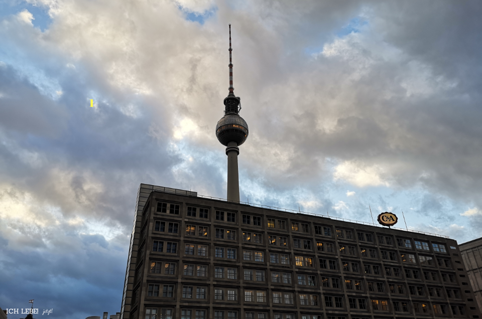 Fernsehturm Alexanderplatz Berlin