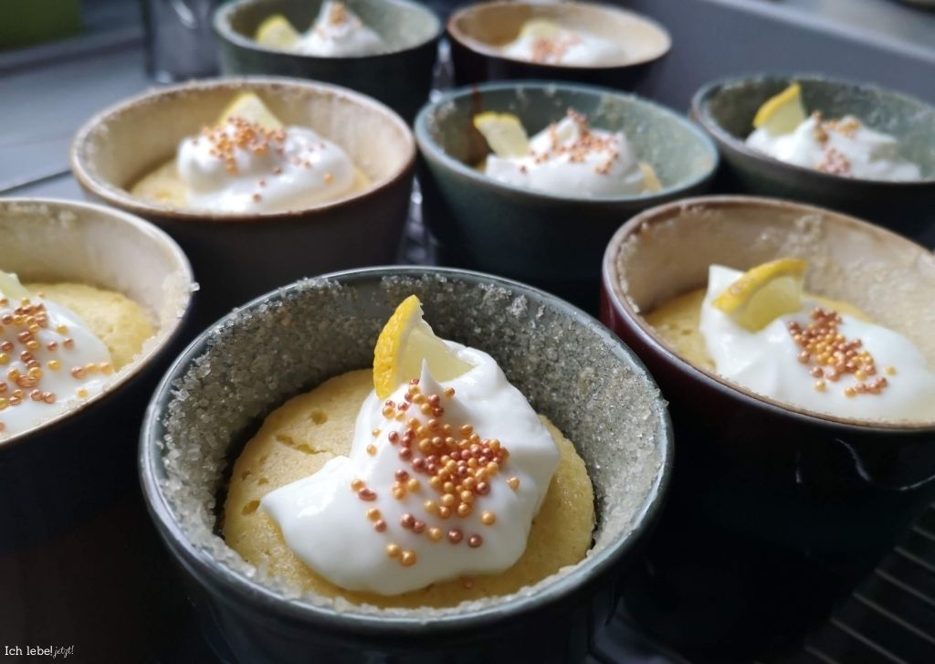 Zitronen Mandelkuchen in der tasse