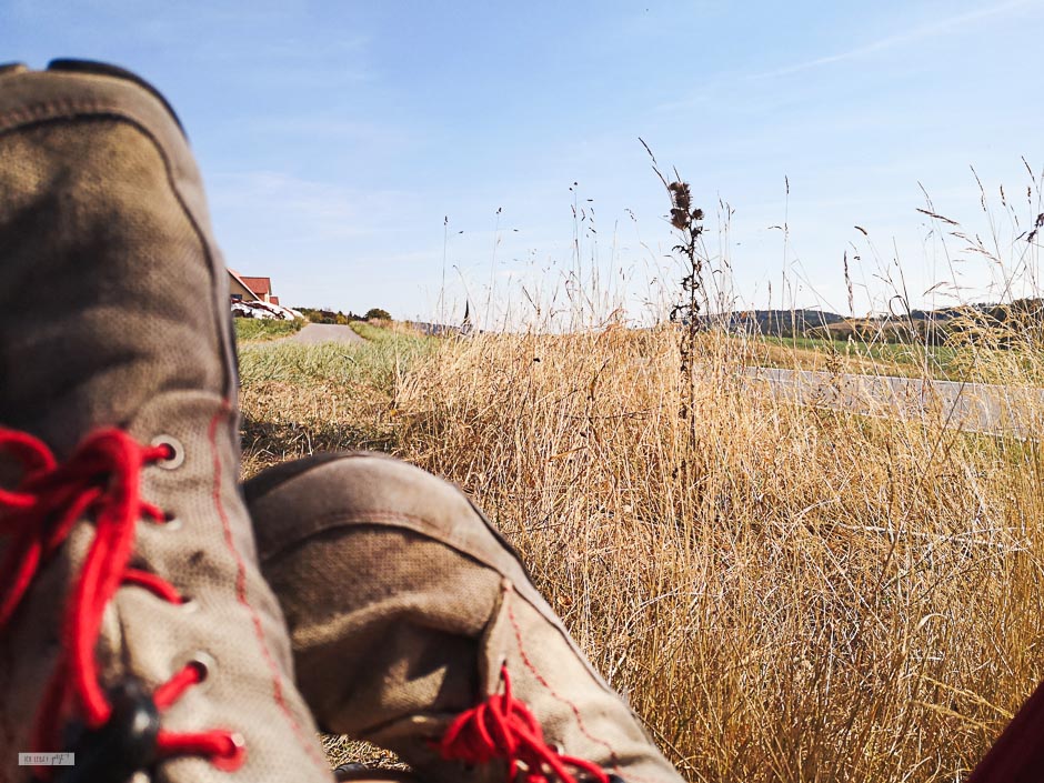 Barfußschuhe an Natur